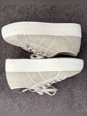 🌹”Rock & Candy” Khaki Platform Women’s Sneakers- Size 7.5- Like New! - Reg $65